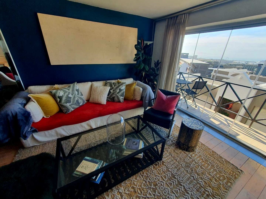 To Let 2 Bedroom Property for Rent in Green Point Western Cape